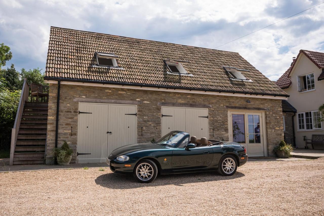 The Loft Apartment Calne Exterior photo